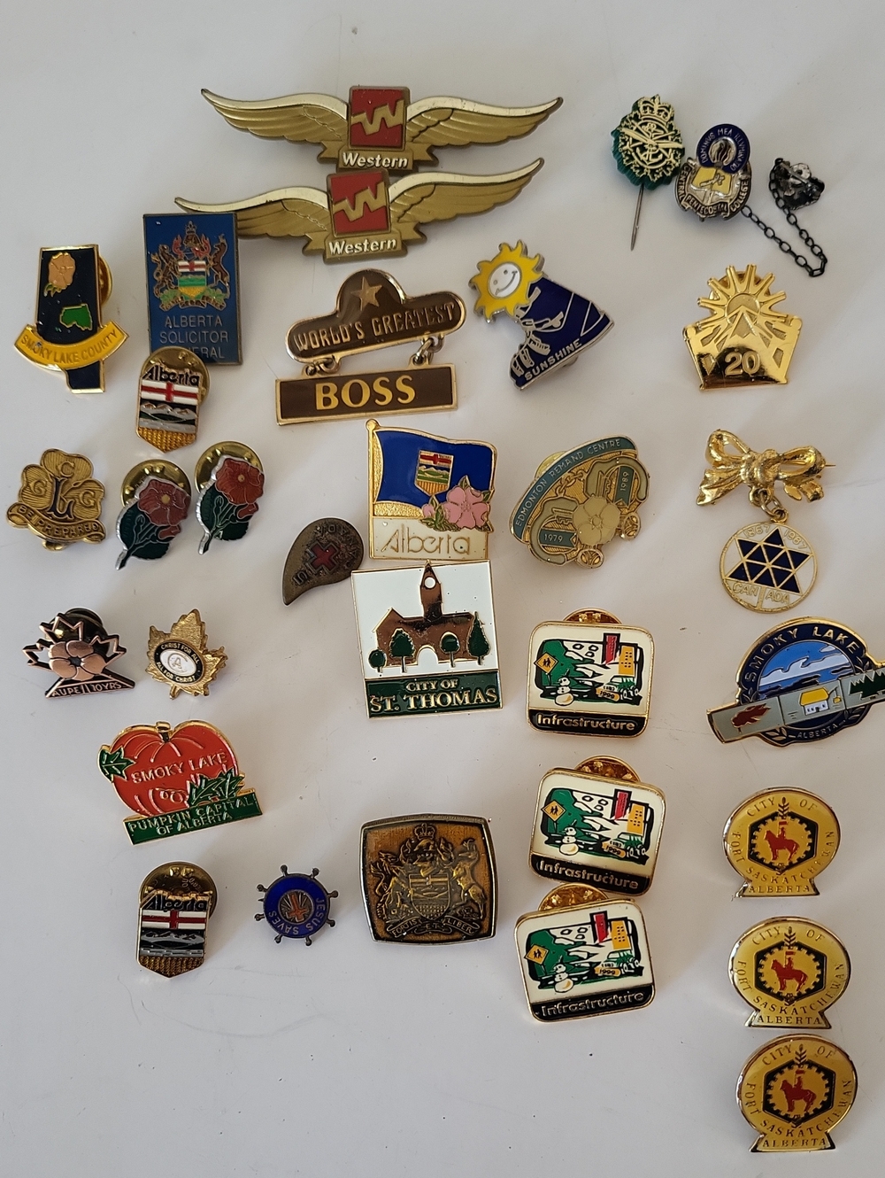 Vintage Canadian Lapel Pins Lot of 31 Alberta Towns, Aviation & Municipal